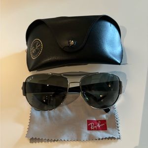 Polarized Raybans in good used condition